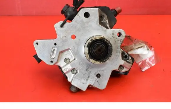 Hyundai Tucson JM Fuel injection high pressure pump 3310027400