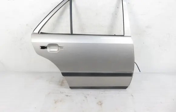 Mercedes-Benz E W124 Rear door 