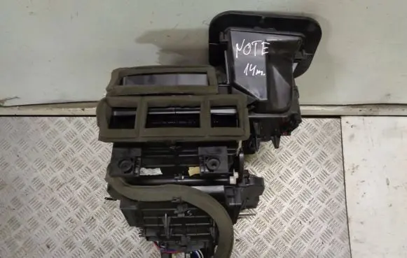 Nissan Note (E12) Interior heater climate box assembly housing 272103VF7A