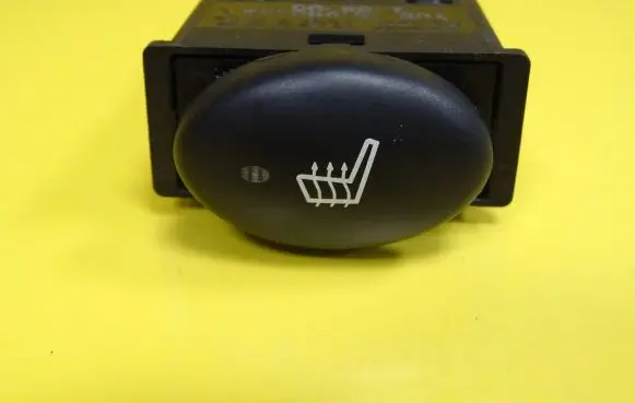 Rover 75 Seat heating switch YUG101980