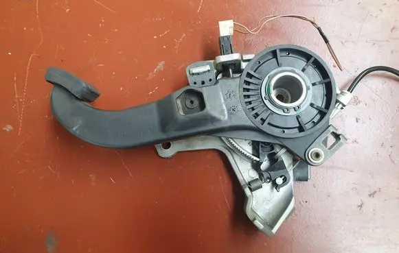 Mercedes-Benz CLS C219 Handbrake/parking brake lever assembly 203420005
