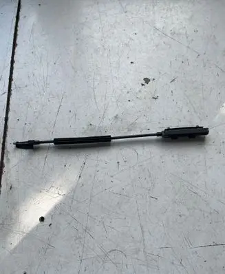 Volkswagen Touareg II Engine bonnet/hood lock release cable 7P6823531B