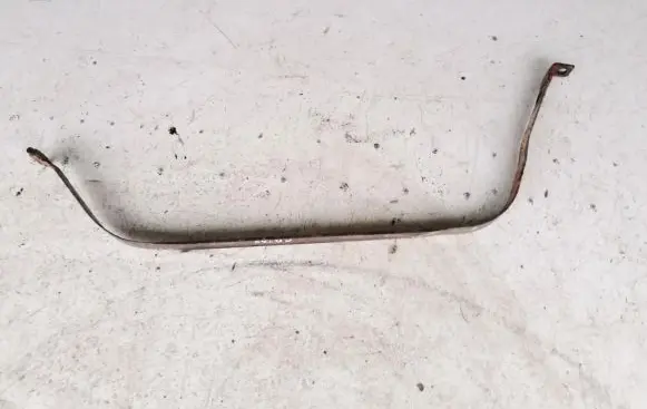 Nissan X-Trail T30 Fuel tank mounting bracket 