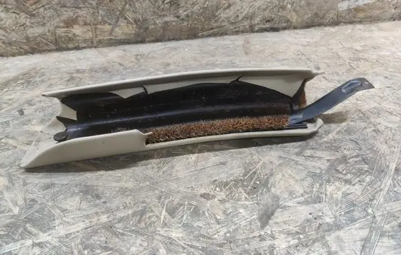 Jaguar XJS (A) pillar trim