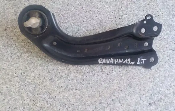 Toyota RAV 4 (XA50) Rear control arm 65566556
