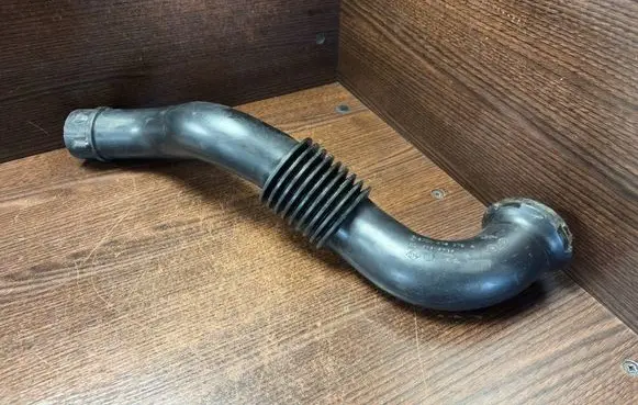 Renault Trafic II (X83) Intake resonator 8200658370 93859239