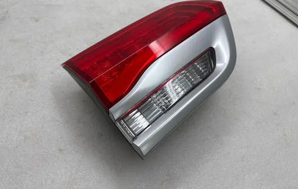 Jeep Grand Cherokee Tailgate rear/tail lights P68236137AF P68236137 012720A