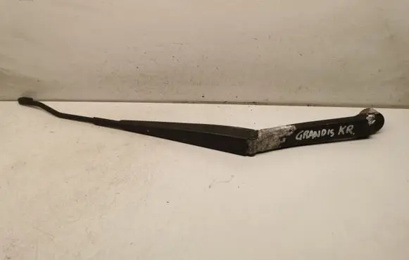 Mitsubishi Grandis Front wiper blade arm
