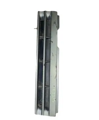 Opel Vectra A Front grill 9036686