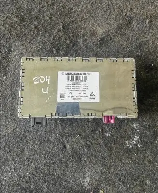 Mercedes-Benz C W204 Antenna control unit A1669003602