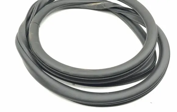 Jeep Cherokee Rubber seal rear door 