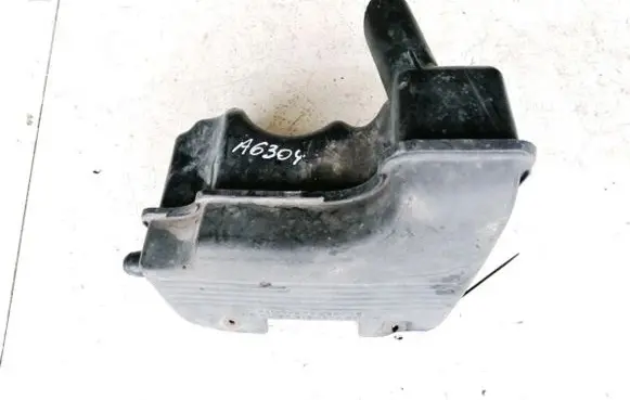 Intake resonator