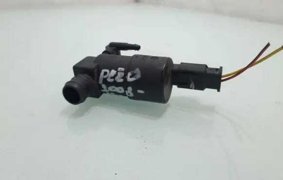 Peugeot 2008 I Windscreen/windshield washer pump 9641553880