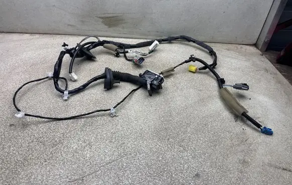 Nissan 370Z Front door wiring loom 241243gy0a
