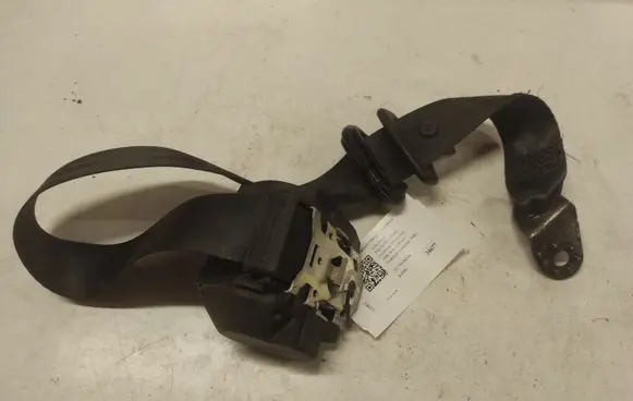 Volkswagen Polo IV 9N3 Rear seatbelt 6Q0857805A 34052097