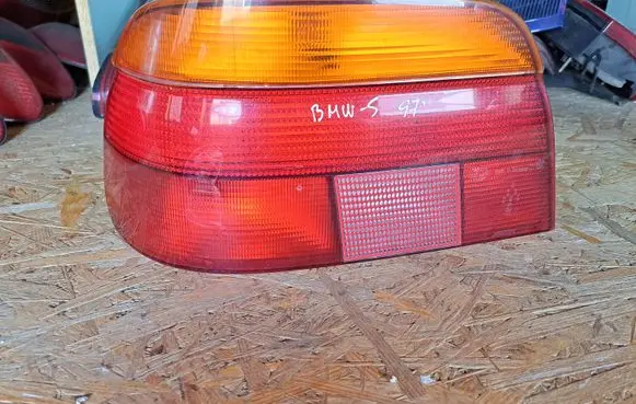 BMW 5 E39 Rear/tail lights 8358031 6177774