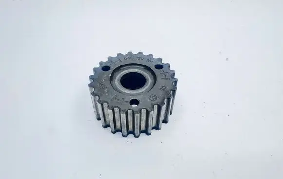 Volkswagen PASSAT B8 Fuel pump gear (pulley) 04L130111A