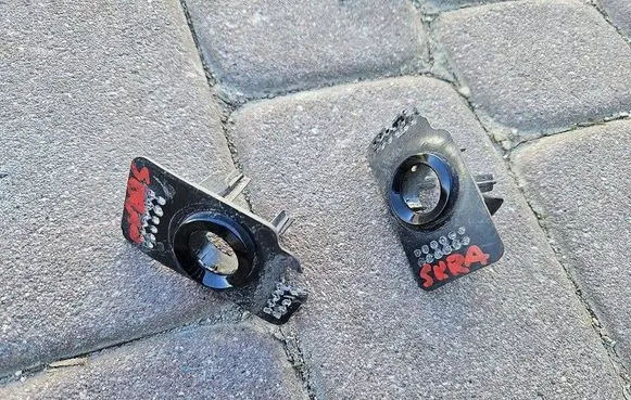Opel Mokka B Front parking sensor holder (PDC)