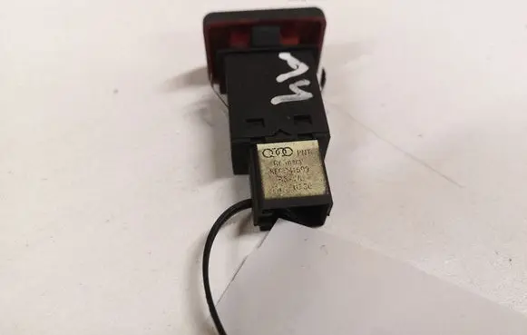 Audi A4 S4 B6 8E 8H Hazard light switch 8E0941509