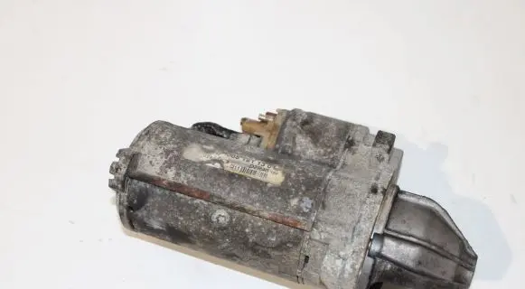 Mercedes-Benz Vito Viano W639 Starter motor 0051511301