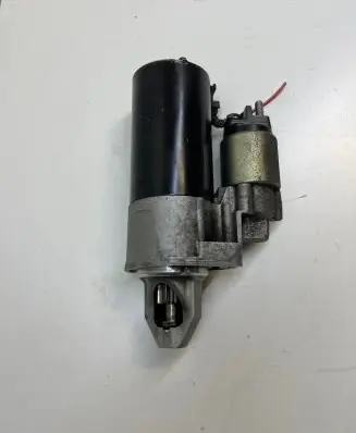 Mercedes-Benz ML W164 Starter motor A0061516101 0001115070 20101210
