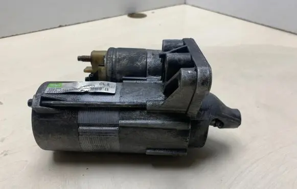 Peugeot 407 Starter motor 9645100680 30F41544RD