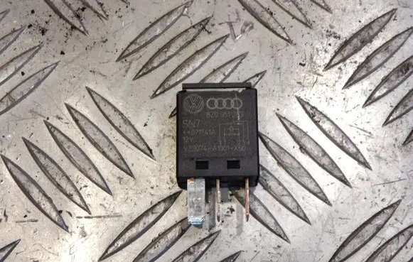 Audi A6 S6 C6 4F Other relay 8Z0951253 30349