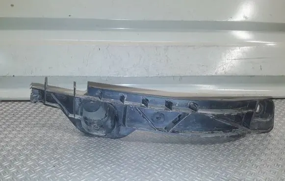 Volkswagen Golf V Front bumper mounting bracket 1K0807890B