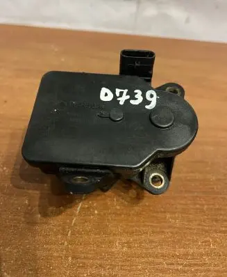 Mercedes-Benz E W211 other engine part A6421500494 D739