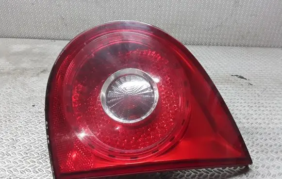 Volkswagen Golf V Tailgate rear/tail lights 1K6945094F