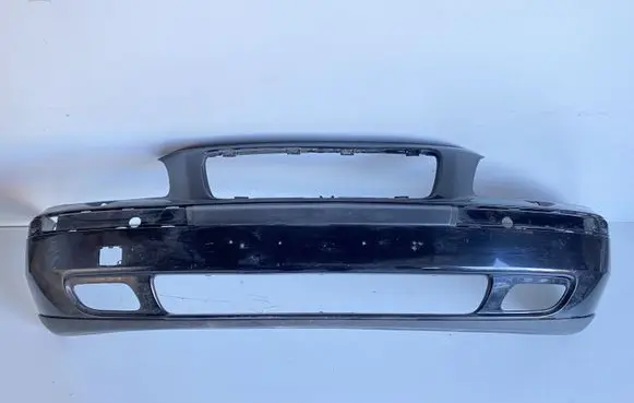 Volvo V70 Front bumper 32310706