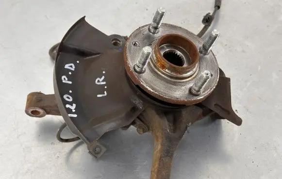 Hyundai i20 (GB IB) Front wheel hub 51756C8000 51756-C8000