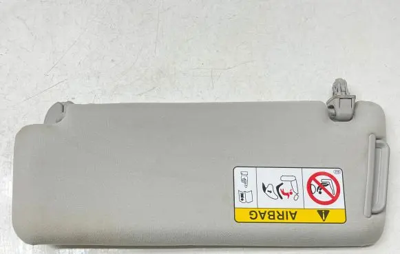 Toyota Land Cruiser (J150) Sun visor