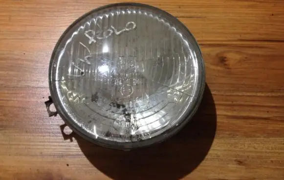 Volkswagen Polo II 86C 2F Headlight/headlamp 201116943 201-116943