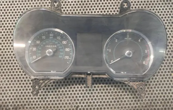Jaguar XF X250 Speedometer (instrument cluster)