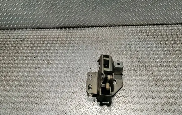 Loading door lock