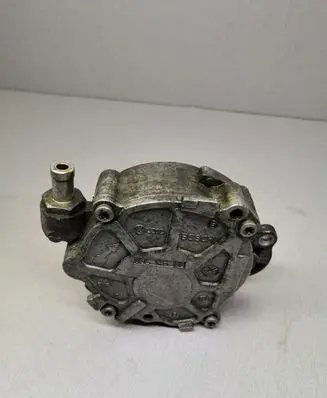 Volkswagen Sharan Vacuum pump 03L145100F