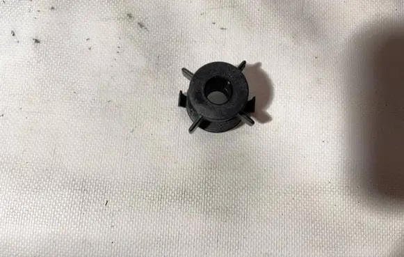 Mercedes-Benz E W210 Other engine bay part 2106280180