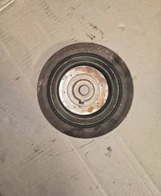 Citroen C4 I Crankshaft pulley E102111A