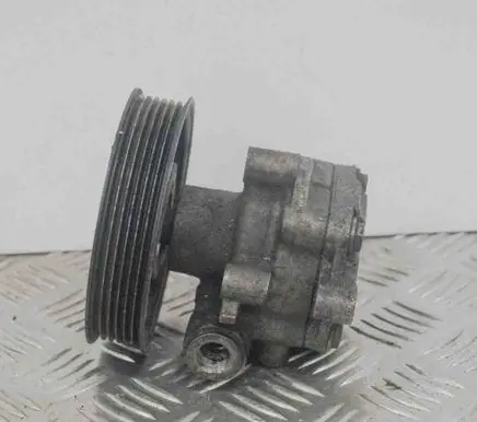 Volkswagen Golf IV Power steering pump 1J0422154B
