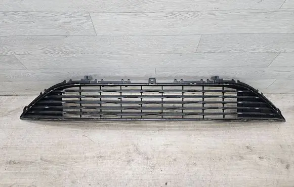 Opel Corsa F Front bumper lower grill 9829831980