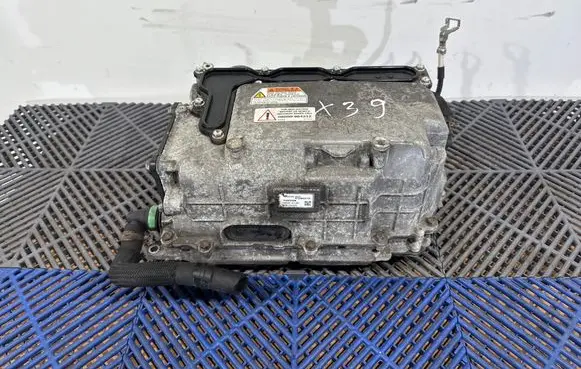 Toyota Prius (XW30) Voltage converter inverter G920047140 B09L230585