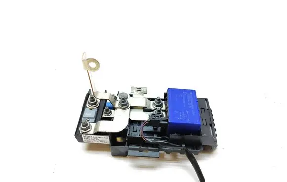 Mercedes-Benz B W246 W242 Fuse module A2465401350 91772 Y5P2949511