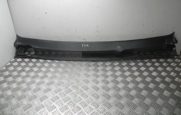 Dacia Sandero Wiper trim 668114109R
