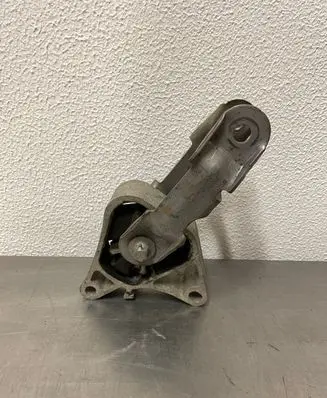 Mercedes-Benz B W246 W242 Engine mount bracket A2462400809