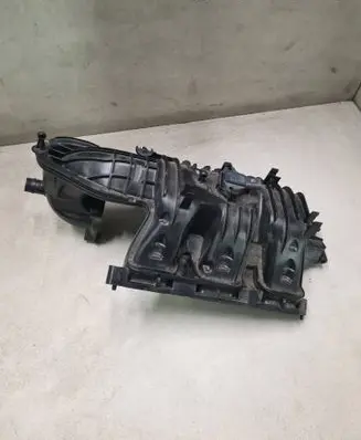 Volkswagen Golf VIII Intake manifold 05C129711F