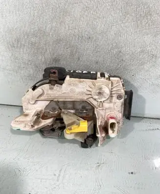 Dodge Caliber Front door lock P04589416ae
