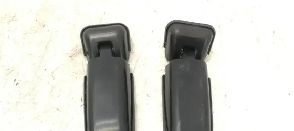 Nissan Pathfinder R51 Glass fitting brackets 