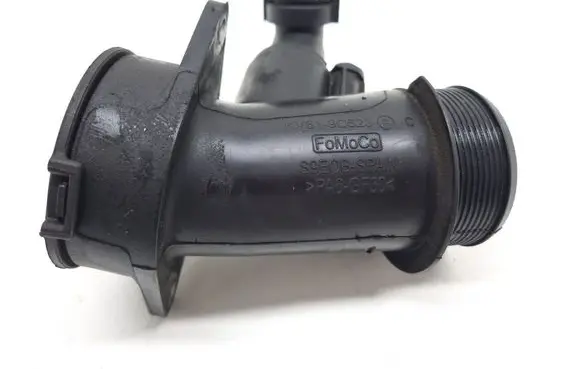 Ford Focus Air intake duct part KV619C623A