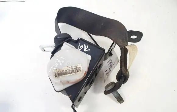 Rear seatbelt